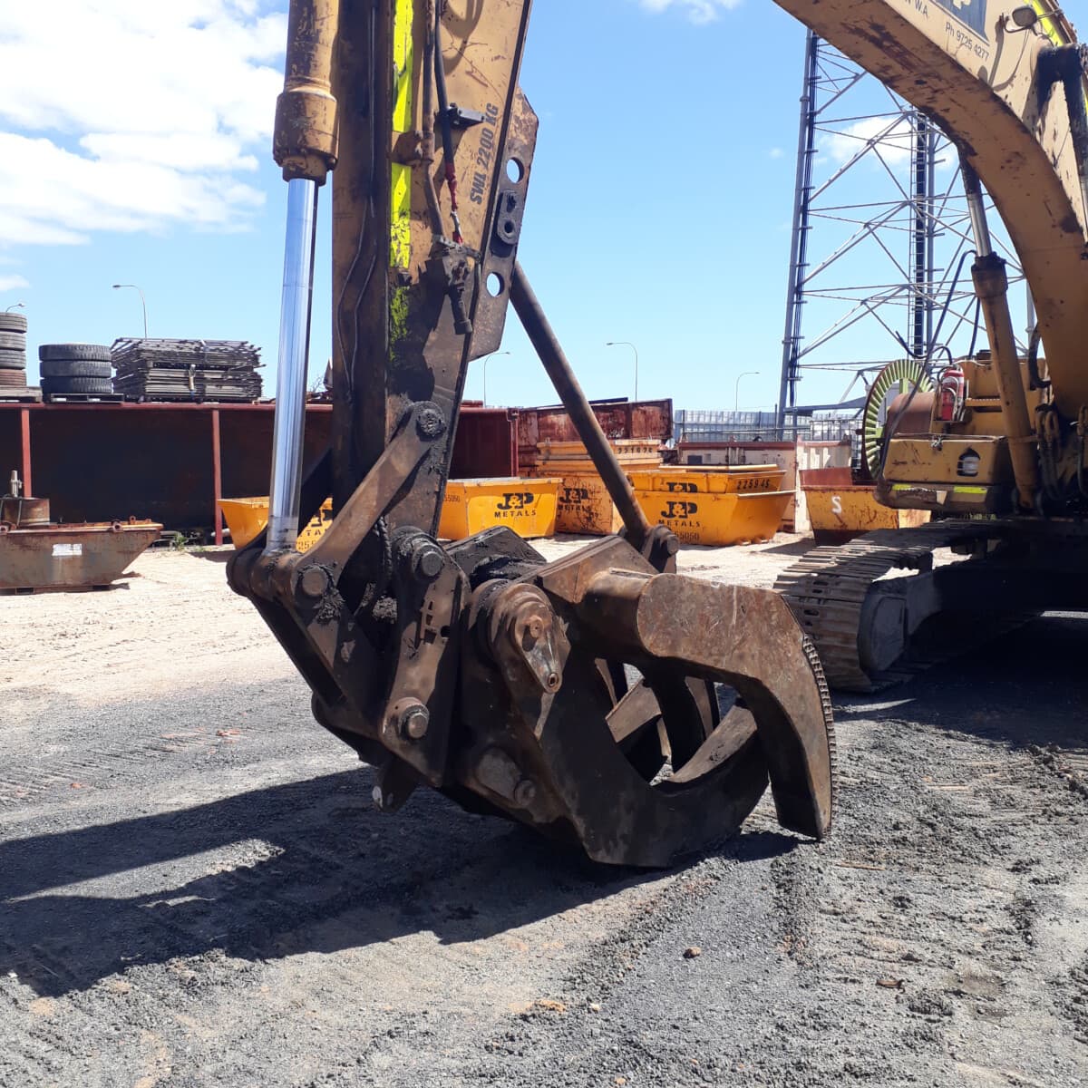 Excavator Grab Mine Graveyard