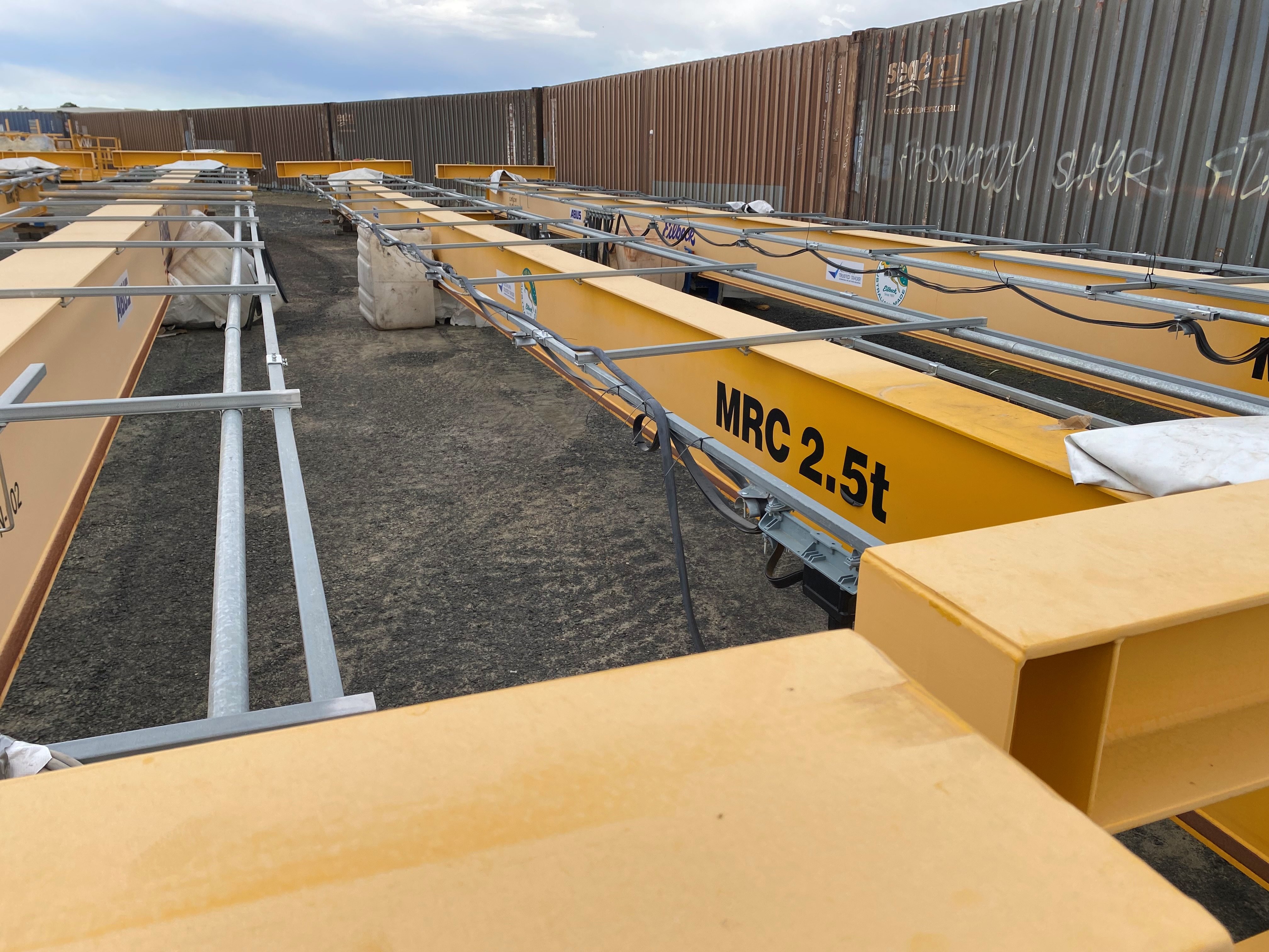 GANTRY CRANES FOR SALE 0.6